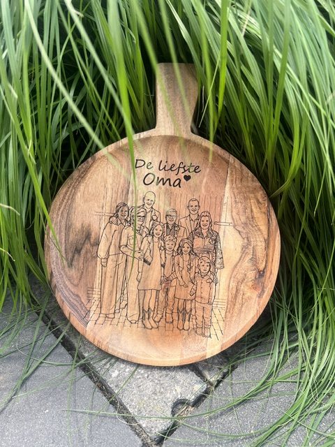 Gegraveerde houten plank met familietekening